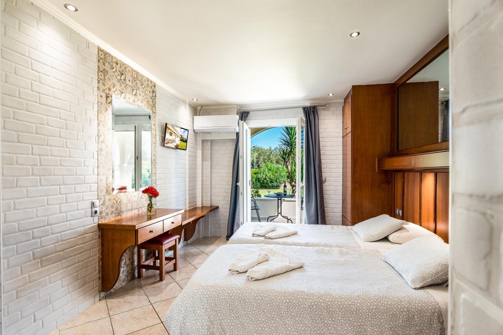 Apartment Theodoros